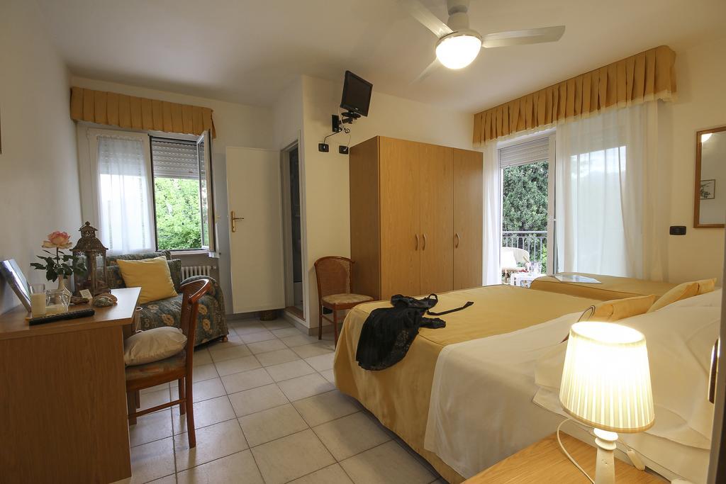 Hotel Miramare Forte dei Marmi Quarto foto