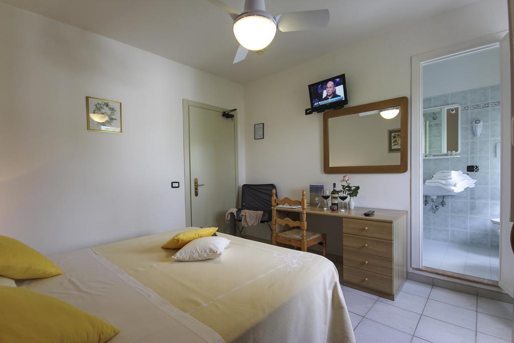 Hotel Miramare Forte dei Marmi Quarto foto