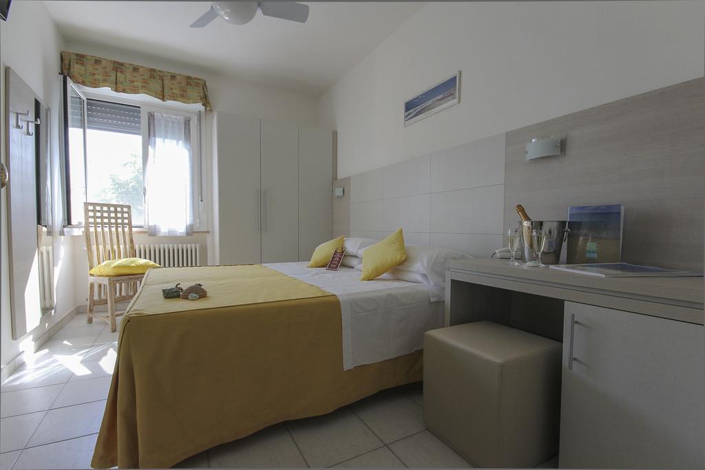 Hotel Miramare Forte dei Marmi Quarto foto